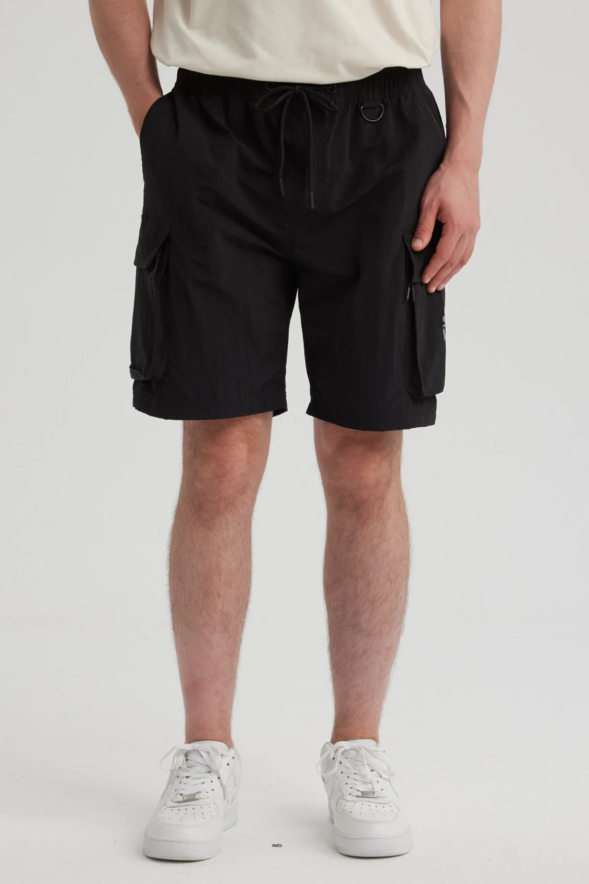 Bermuda Hombre Cargo Nylon Negro