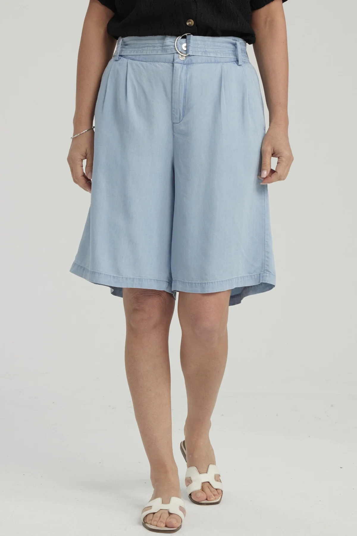Bermuda Mujer Tencel Tiro Alto Azul Claro