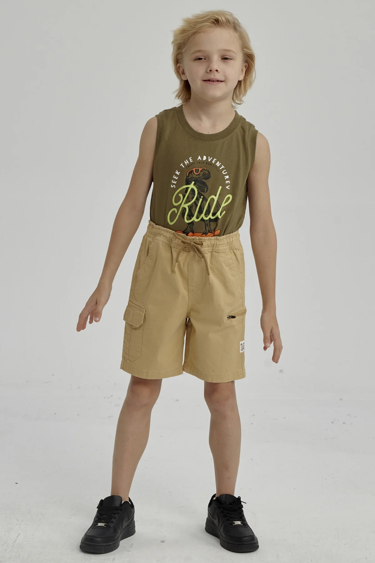 Bermuda Niño Cargo Gabardina Kaki - Image 4