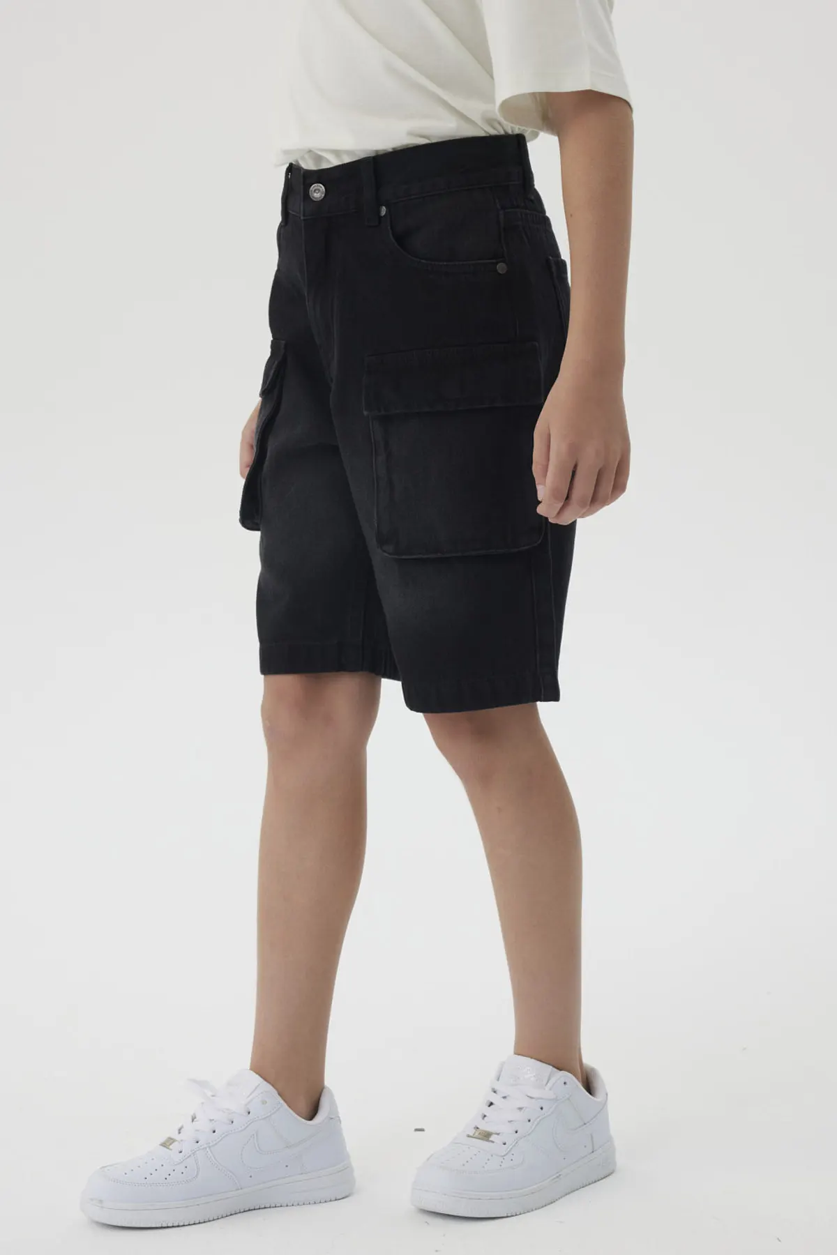 Bermuda Niño Denim Cargo Negro - Image 2