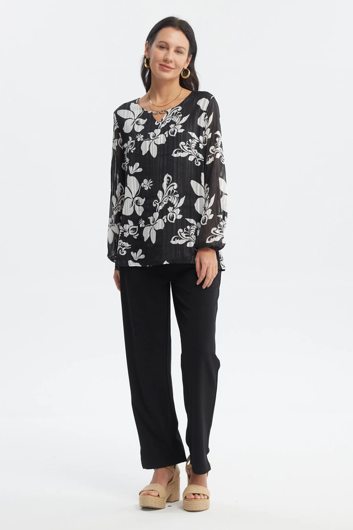 Blusa Mujer Aplicación Cuello Negro/Crudo - Image 4