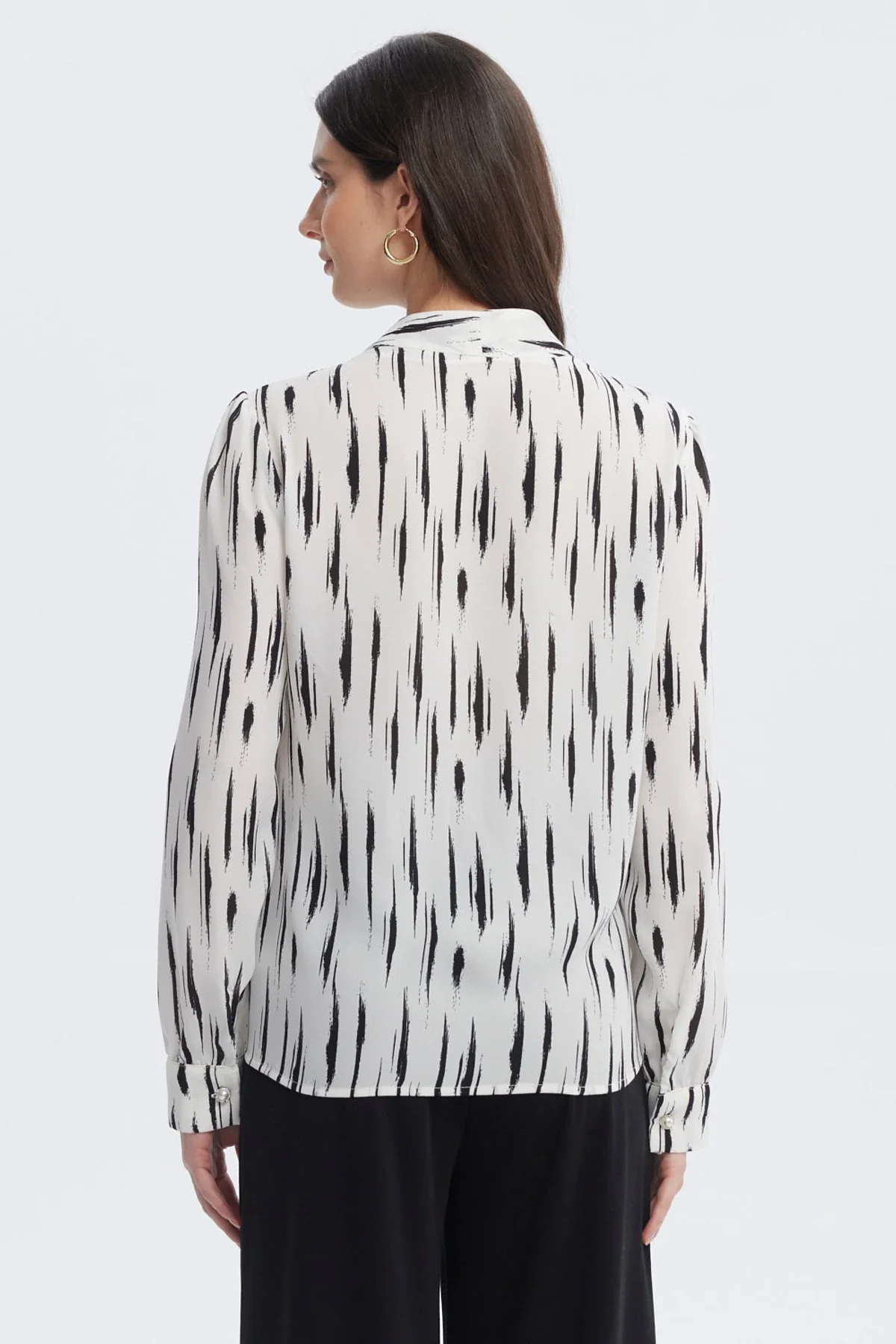 Blusa Mujer Botones Perla Negro/Crudo - Image 3