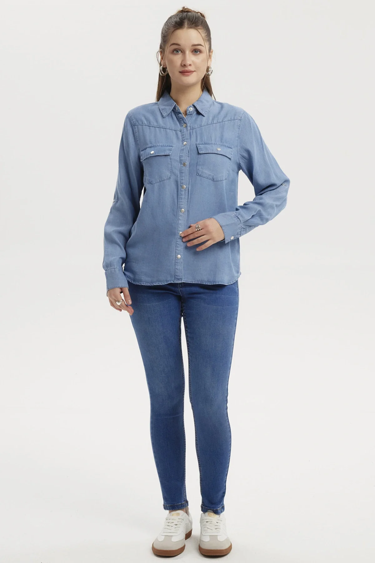Blusa Mujer Clásica Bolsillo Azul Claro - Image 4