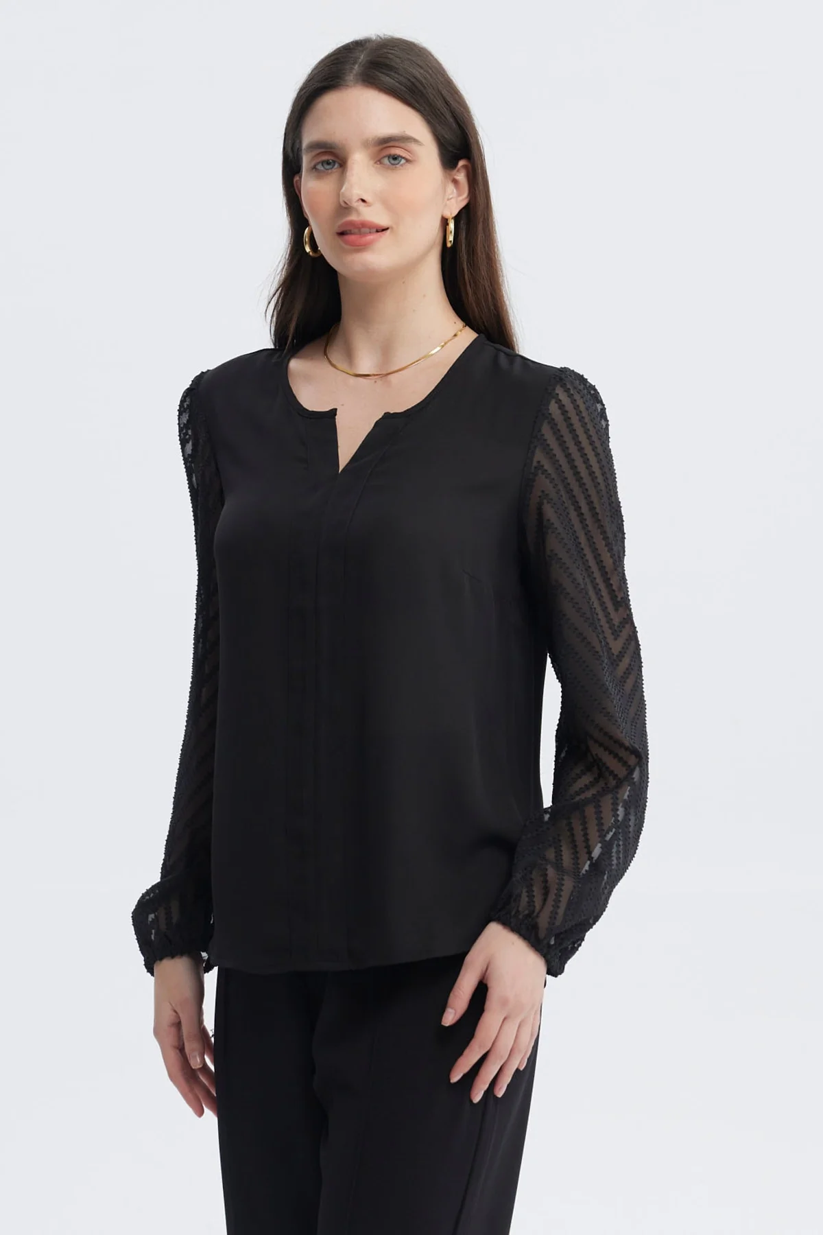 Blusa Mujer Cuello Y Puño En Contraste Negro - Image 2