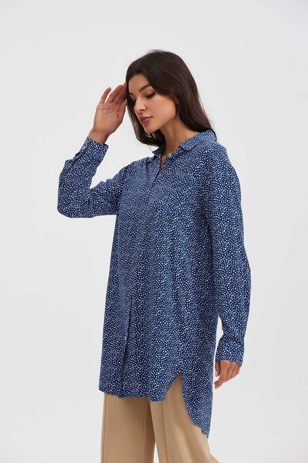 Blusa Mujer Larga Con Botón Parche Azul - Image 2