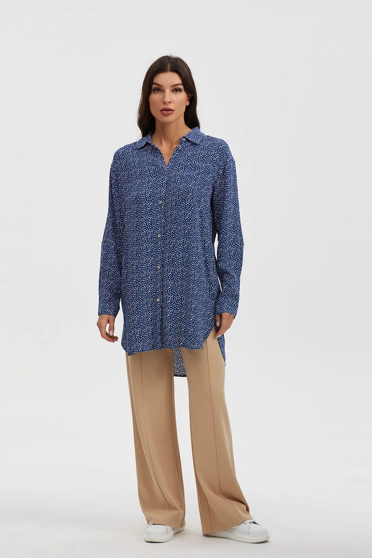Blusa Mujer Larga Con Botón Parche Azul - Image 4