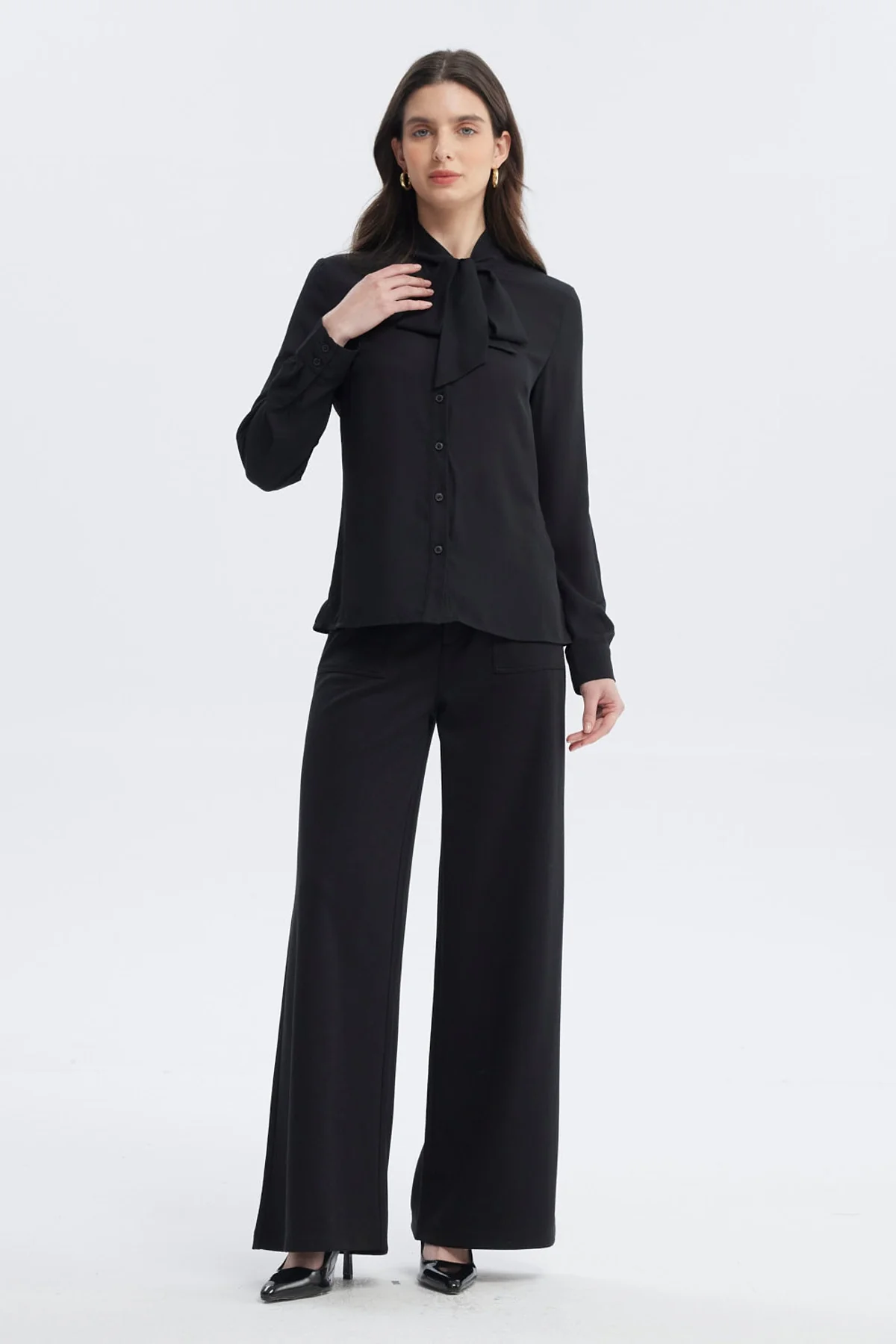 Blusa Mujer Lazo En El Cuello Negro - Image 4