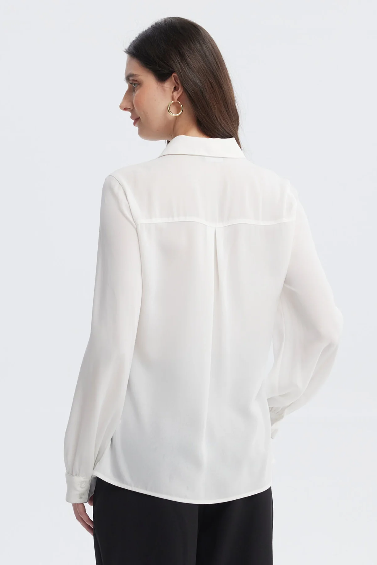 Blusa Mujer Pinzas Delanteras Crudo - Image 3