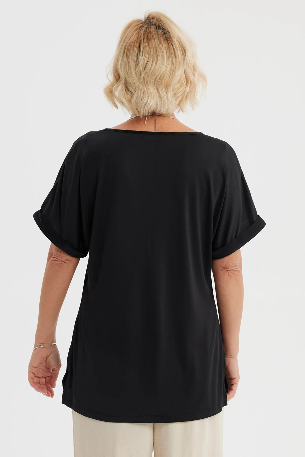 Blusa Mujer Roll Up Negro - Image 3