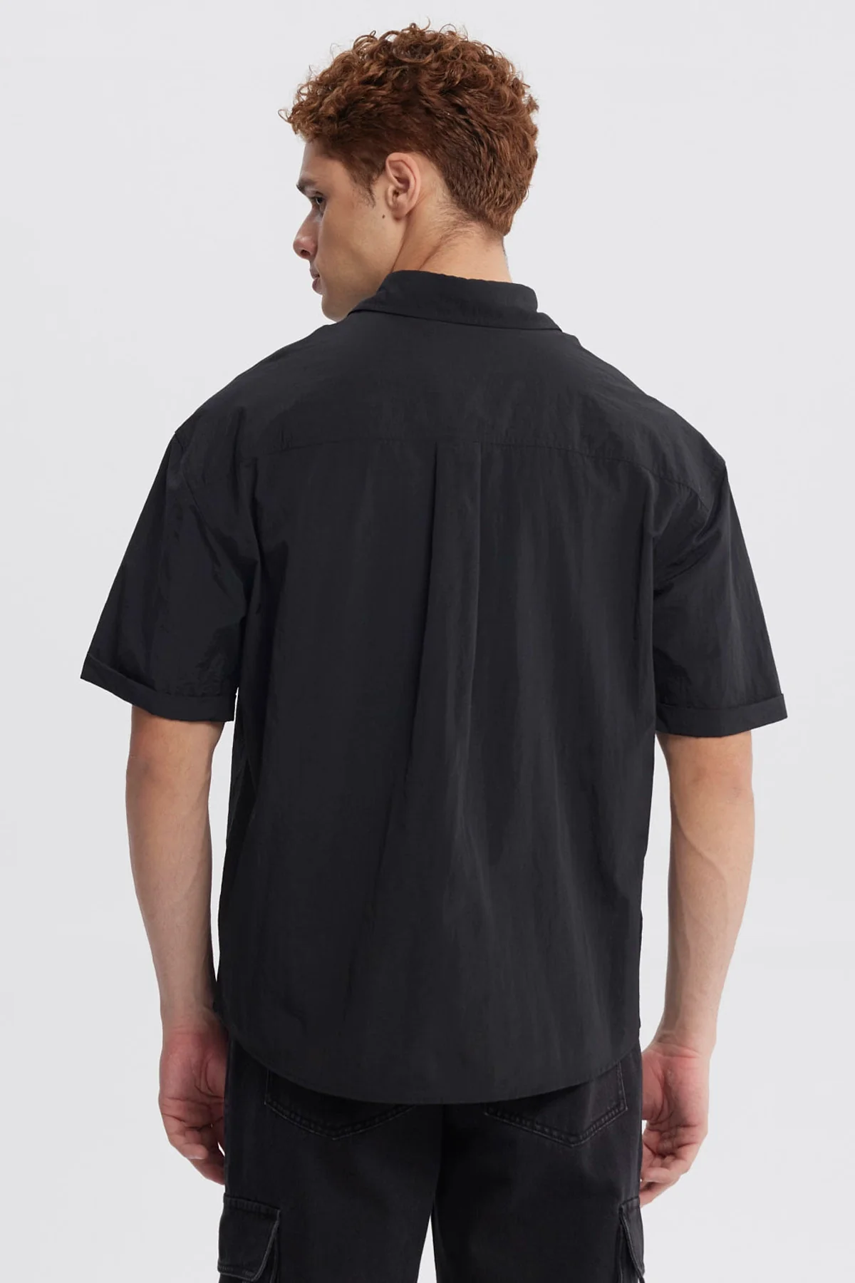 Camisa Hombre Oversize Doble Bolsillo Negro - Image 3