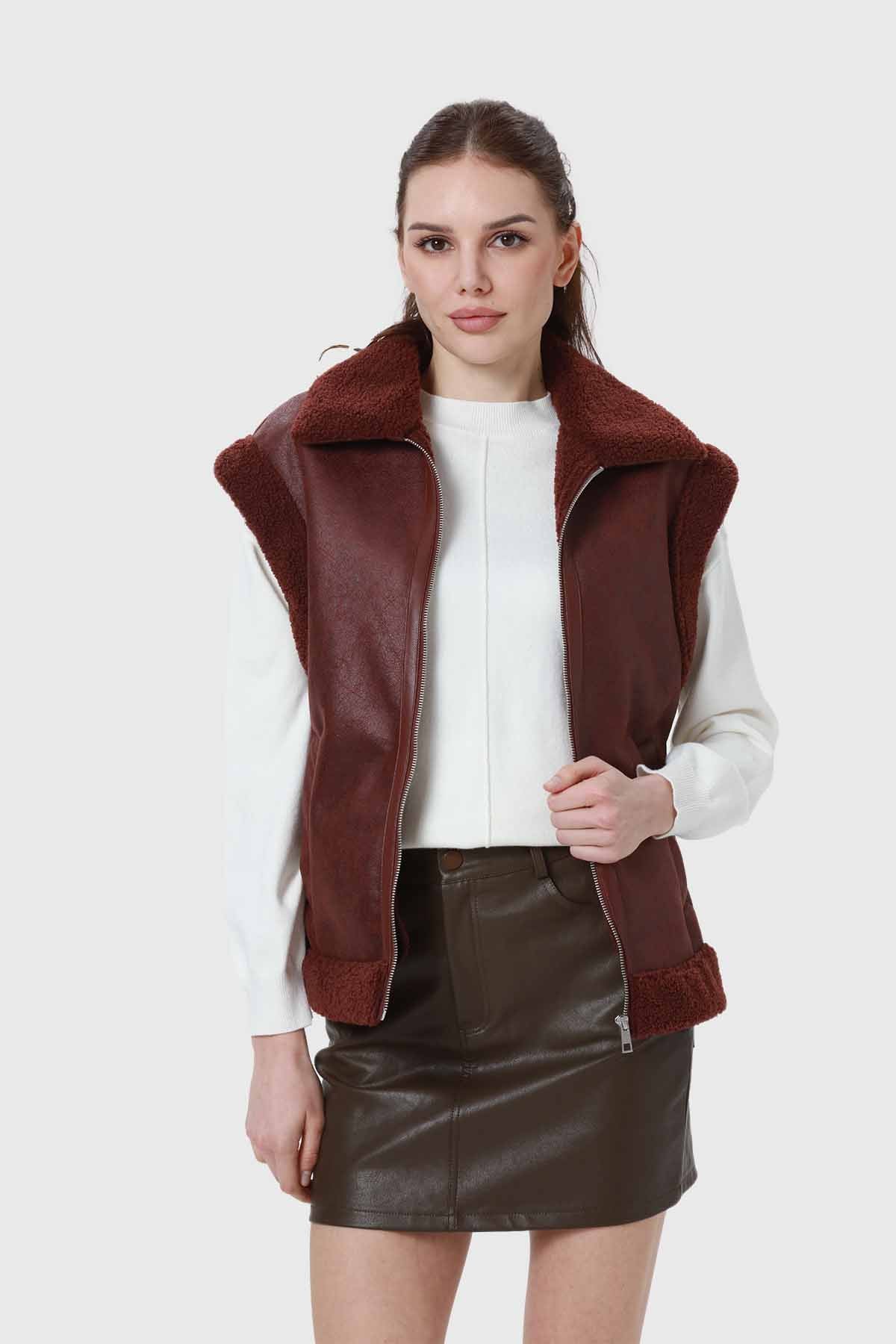 Chaqueta Mujer Efecto Cuero Corto Café - Image 2