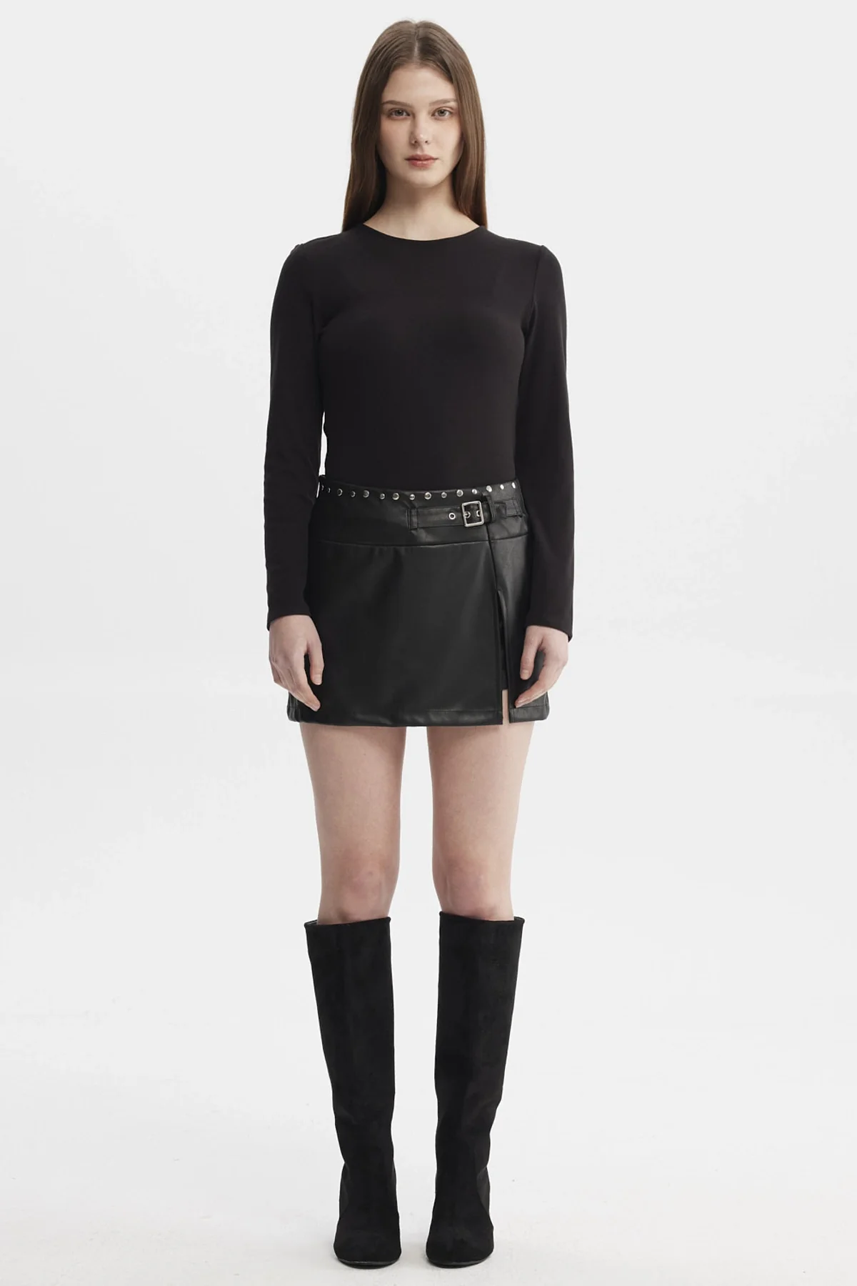 Falda Mujer Aplicación Tachas Negro - Image 4