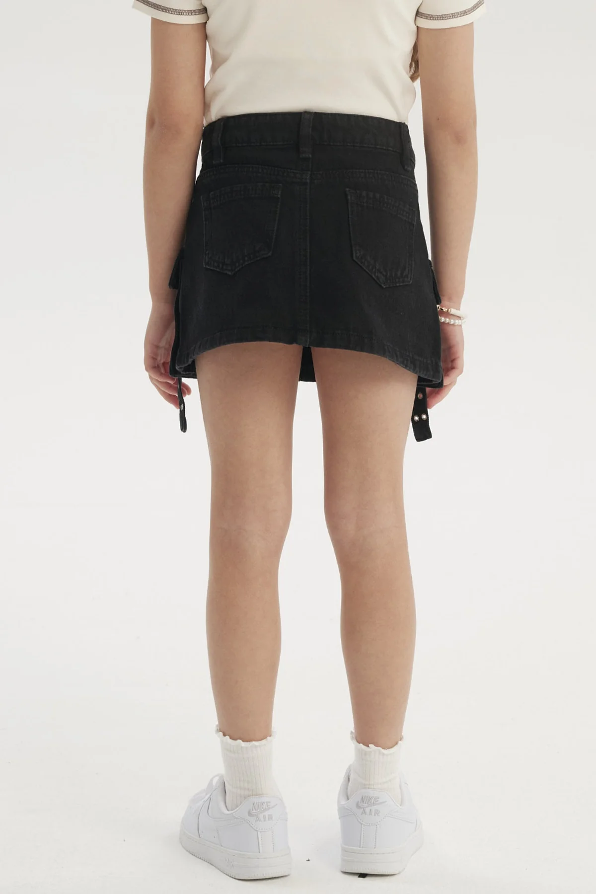 Falda Niña Denim Cargo Negro - Image 3