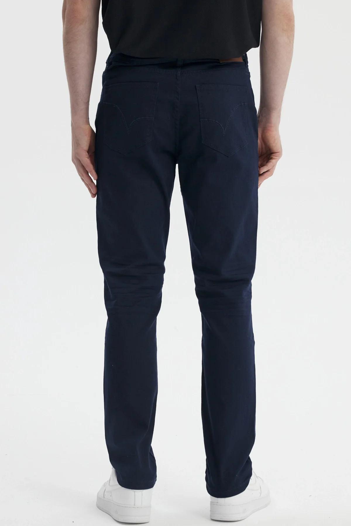 Jeans Hombre Slim Color Azul Marino - Image 3