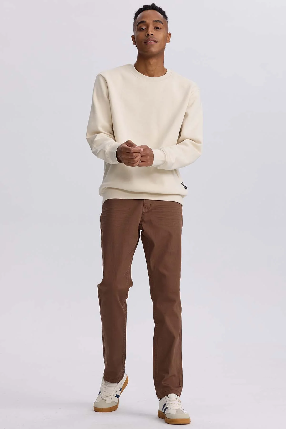 Jeans Hombre Slim Color Cafe - Image 4
