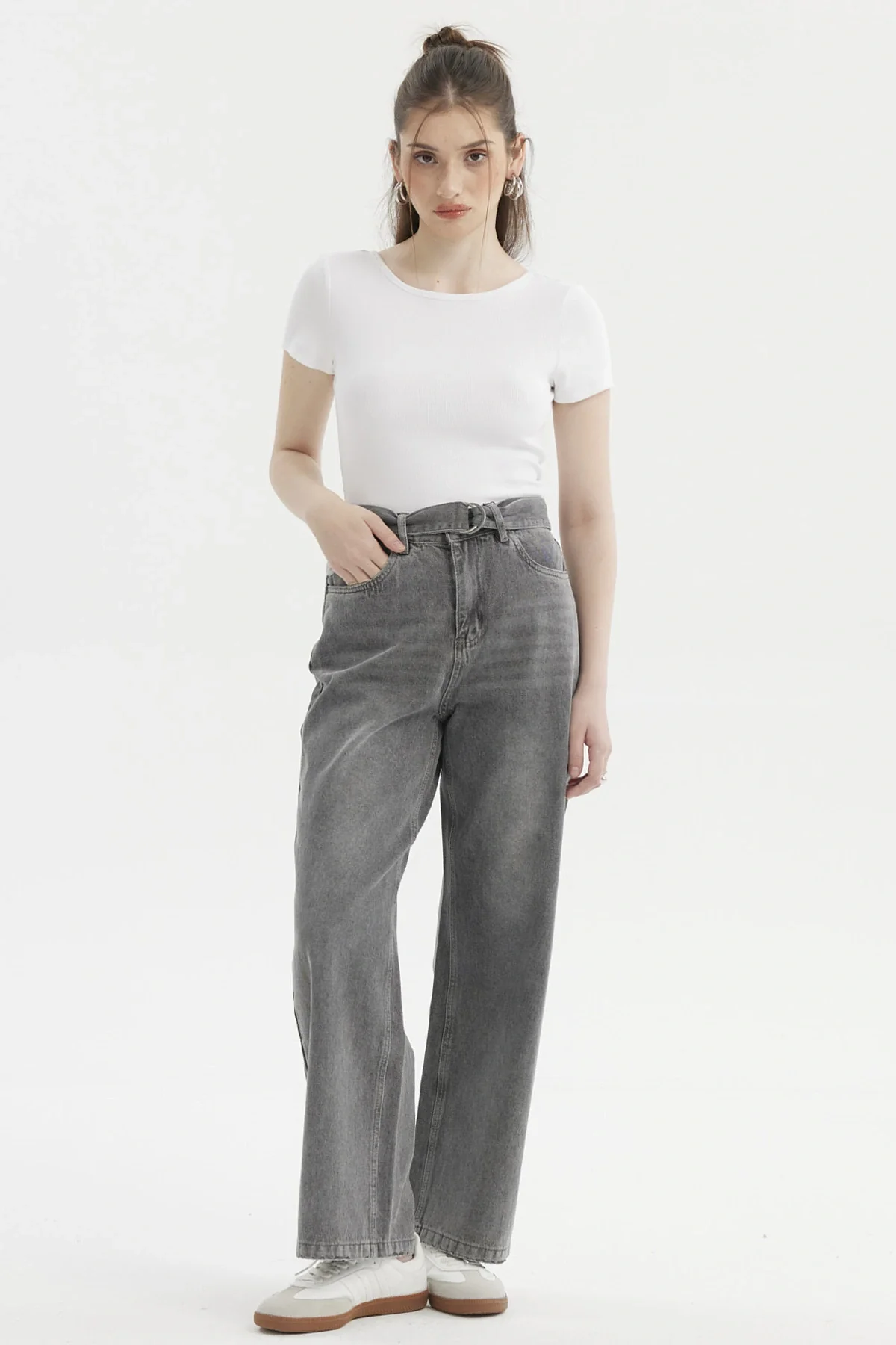 Jeans Mujer Calce Recto Y Lazo Gris Oscuro - Image 4