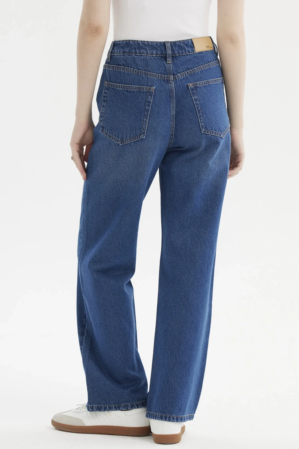 Jeans Mujer Cami Calce Recto Azul Oscuro - Image 3