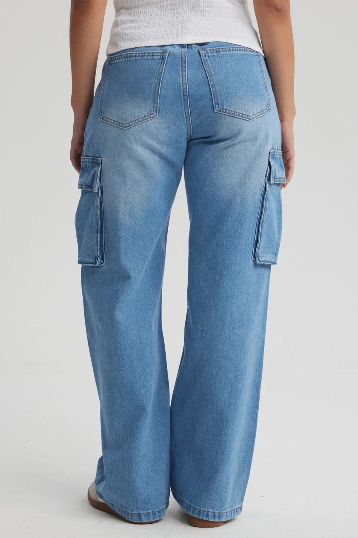 Jeans Mujer Cargo Calce Recto Azul - Image 3