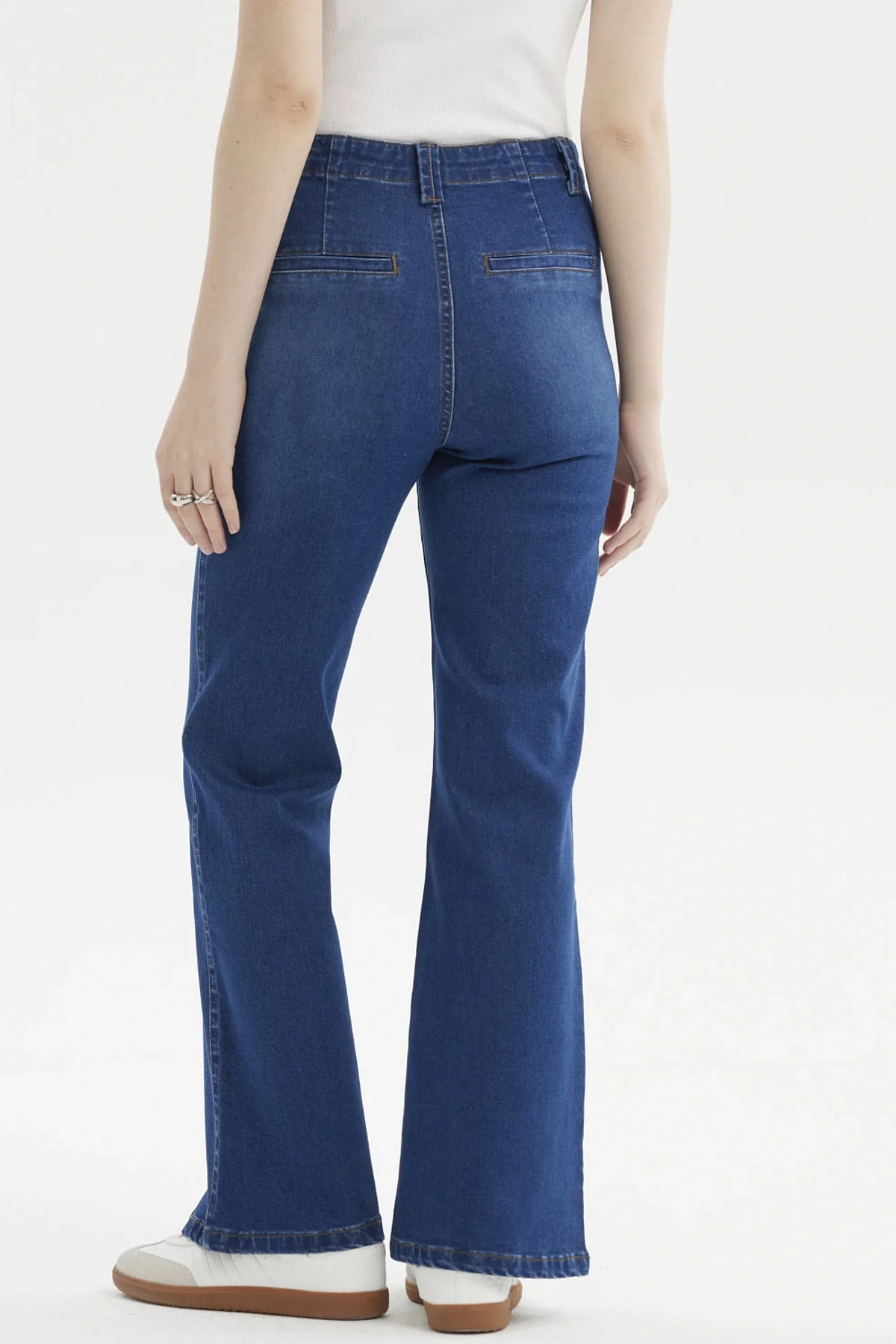 Jeans Mujer Flare Bolsillo Azul Oscuro - Image 3