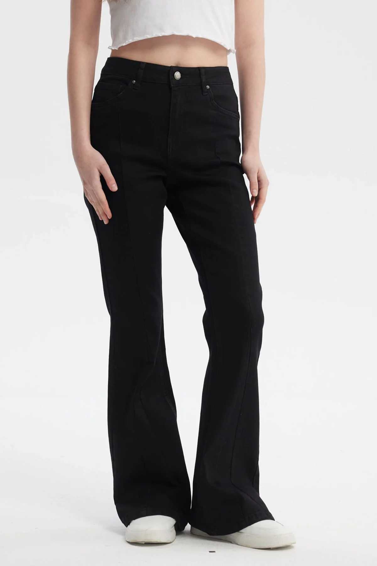 Jeans Mujer Flare Linea Curva Negro