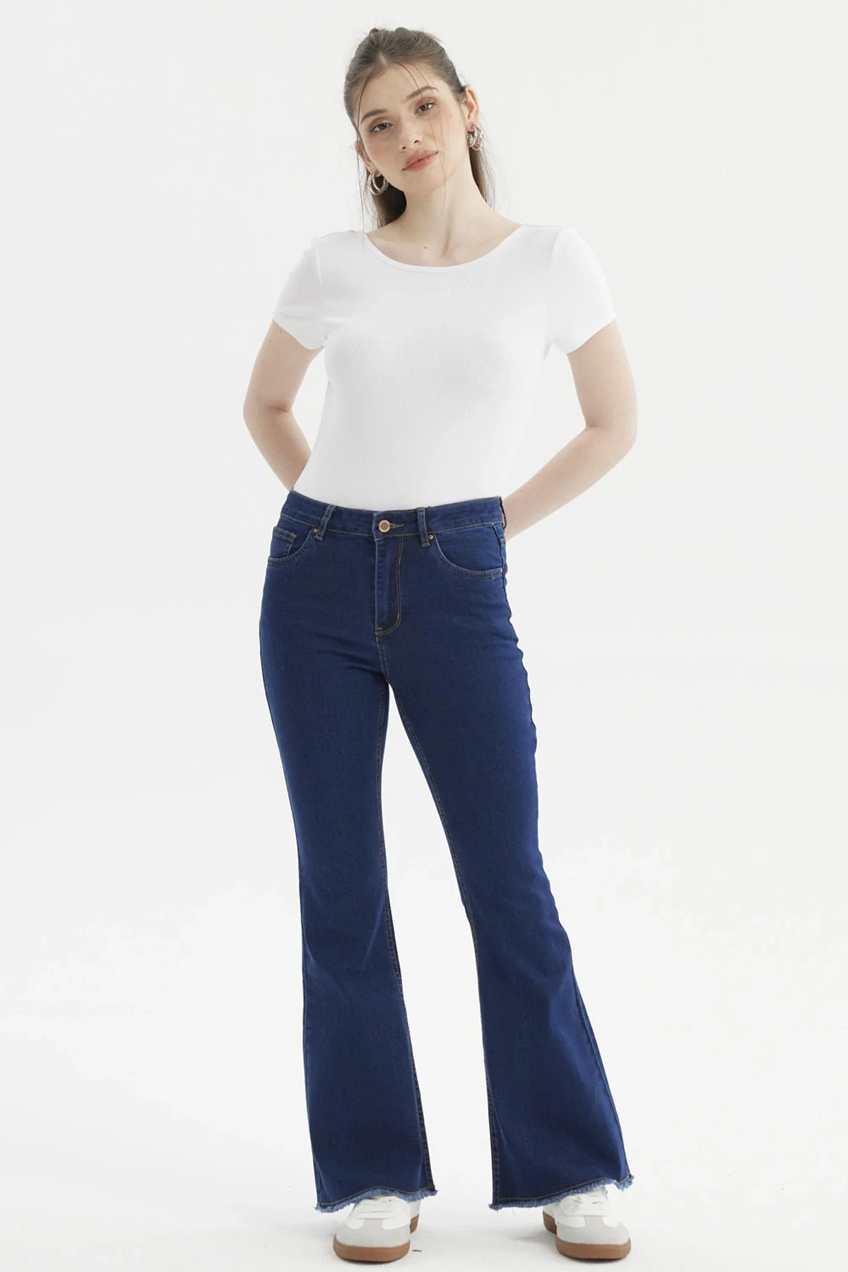 Jeans Mujer Flare Monse Azul Oscuro - Image 4