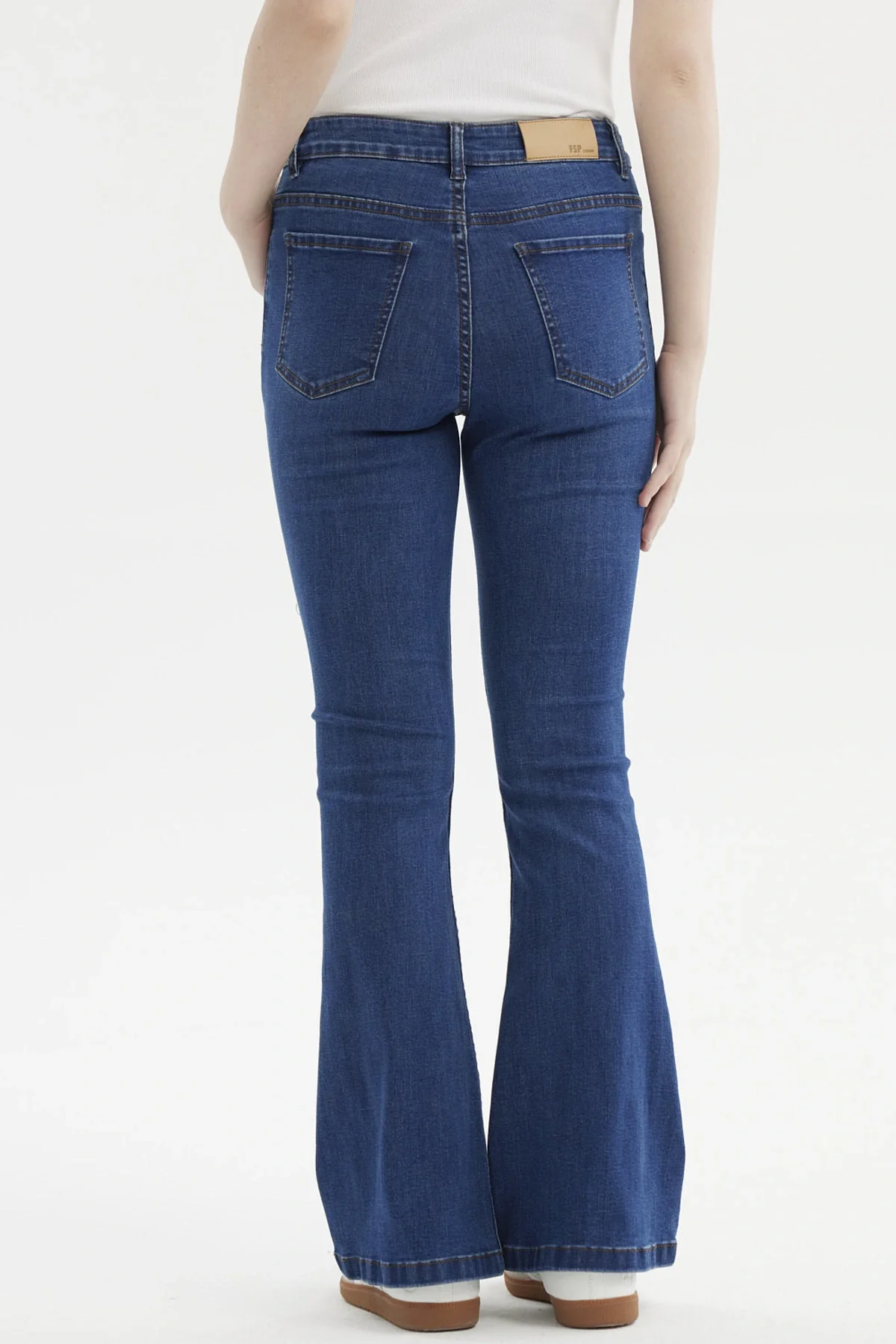 Jeans Mujer Flare Vale Azul Oscuro - Image 3