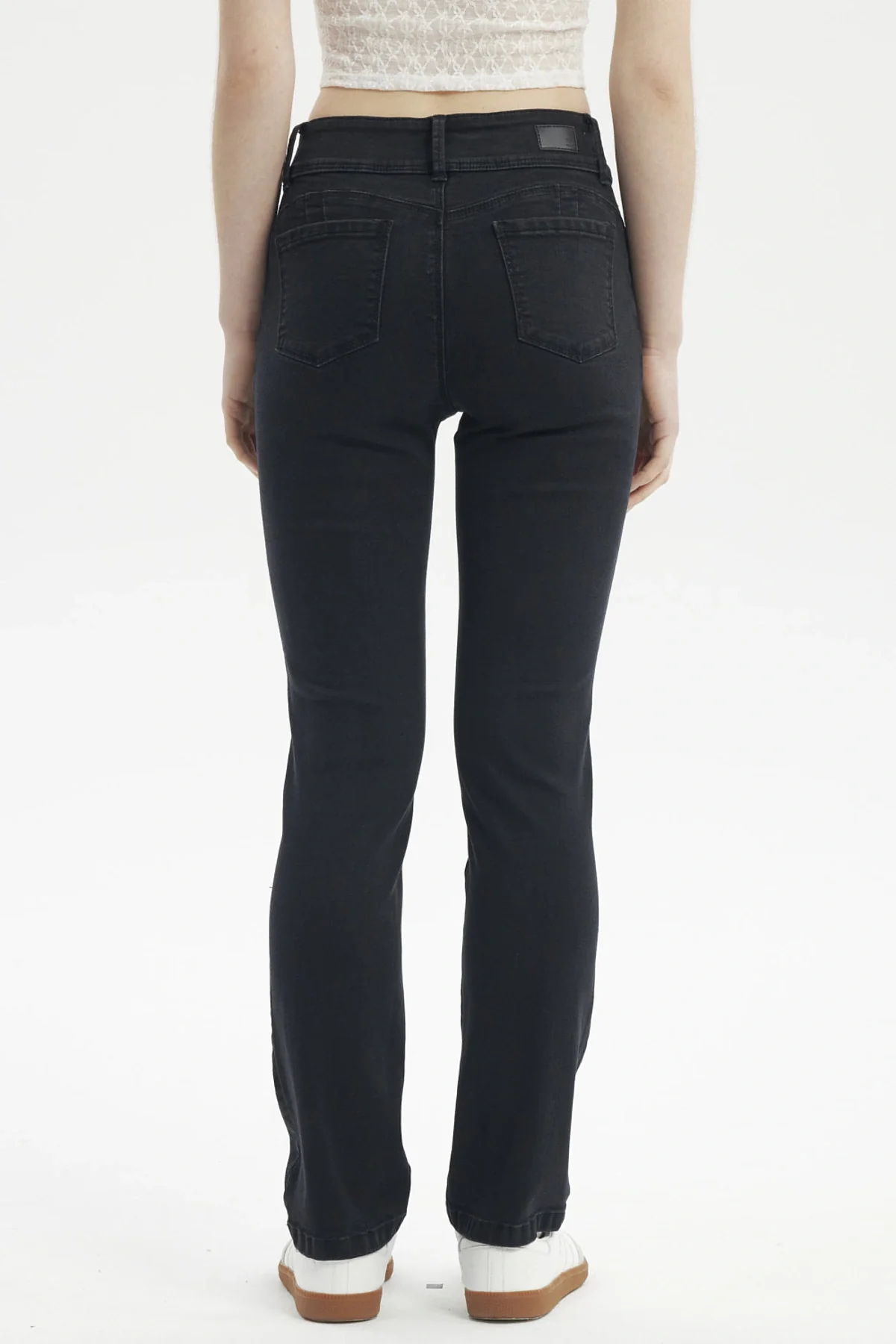 Jeans Mujer Flo Calce Recto Negro - Image 3