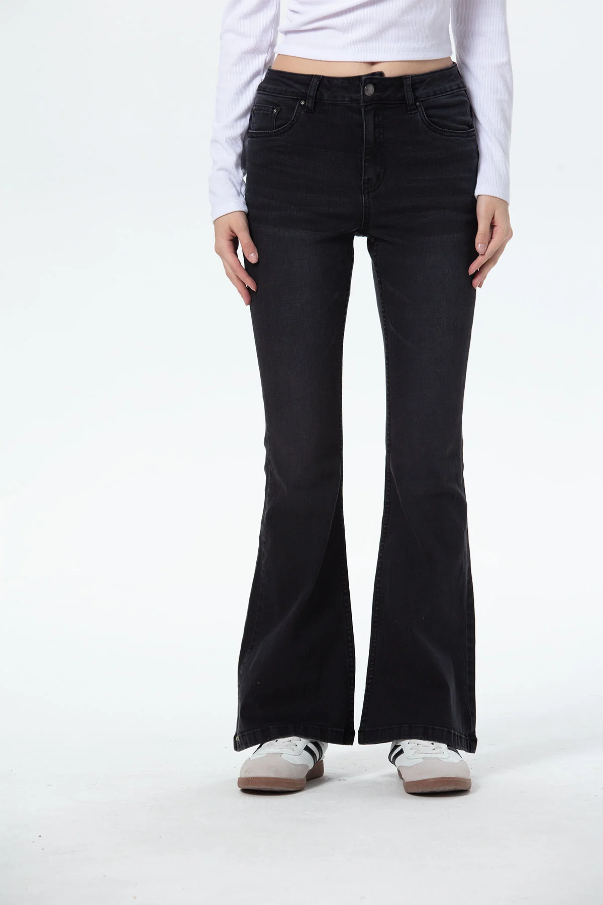 Jeans Mujer Vale Flare Negro - Image 2