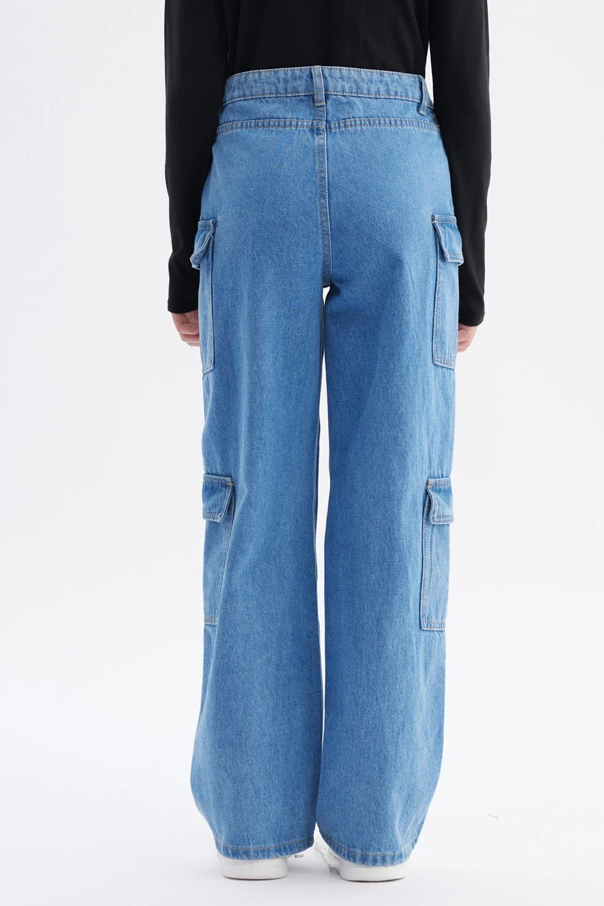 Jeans Niña Cargo Con Dos Bolsillos Azul - Image 3