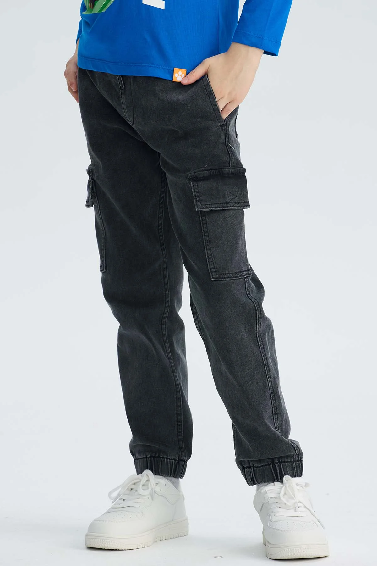 Jeans Niño Jogger Cargo Negro - Image 2
