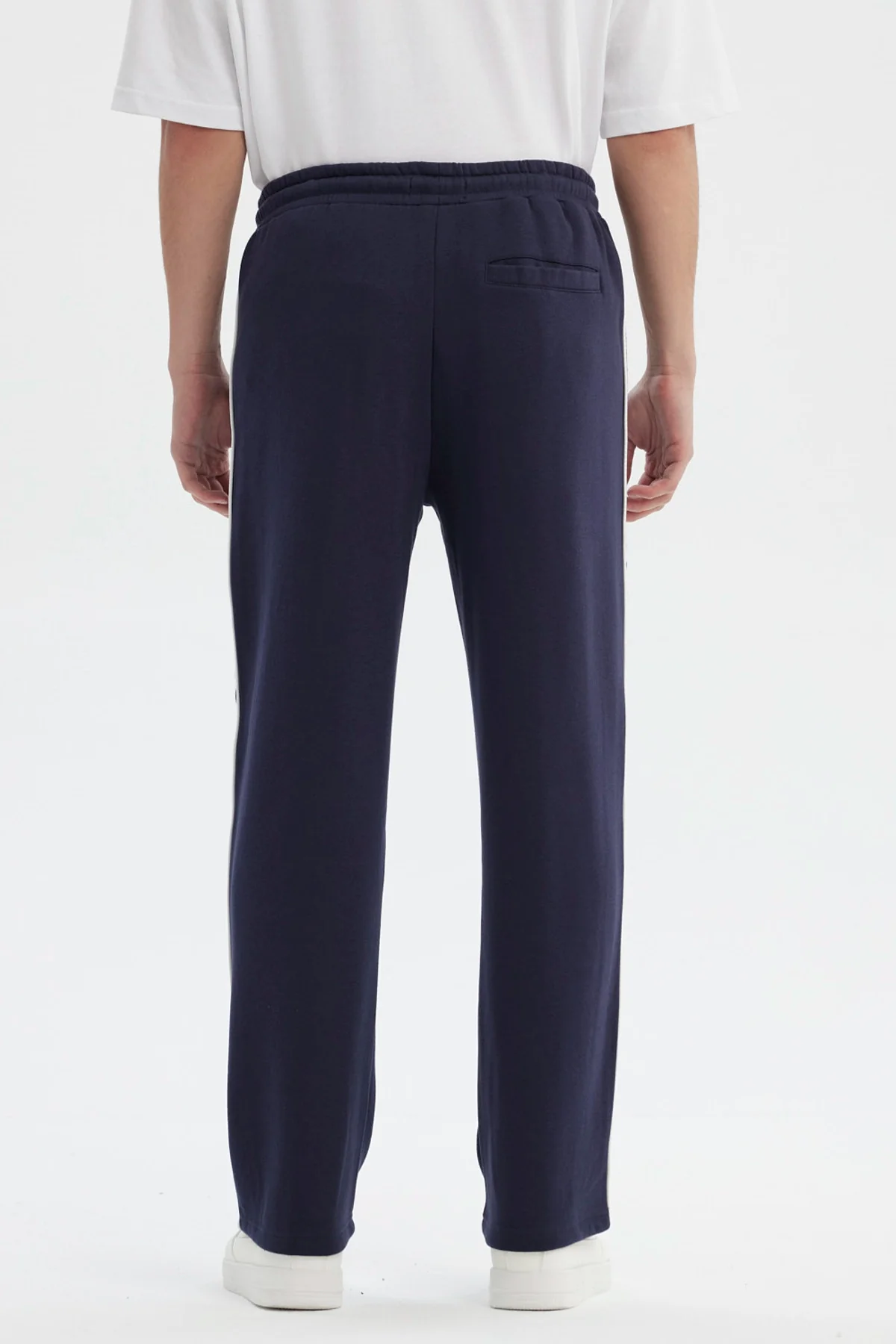 Pantalón Buzo Hombre Calce Recto Azul Marino - Image 3