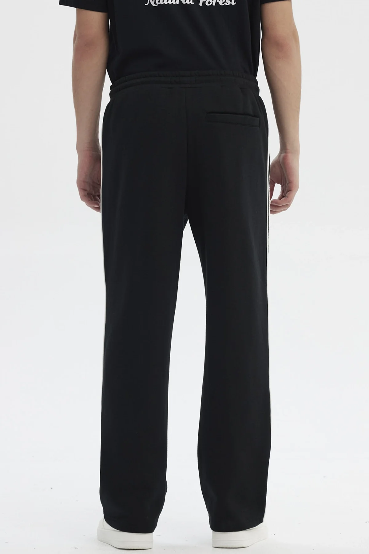 Pantalón Buzo Hombre Calce Recto Negro - Image 3