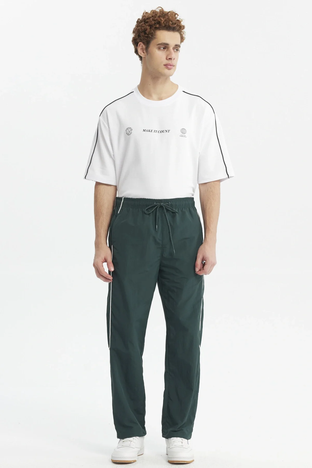 Pantalón Buzo Hombre Calce Recto Verde Militar - Image 4