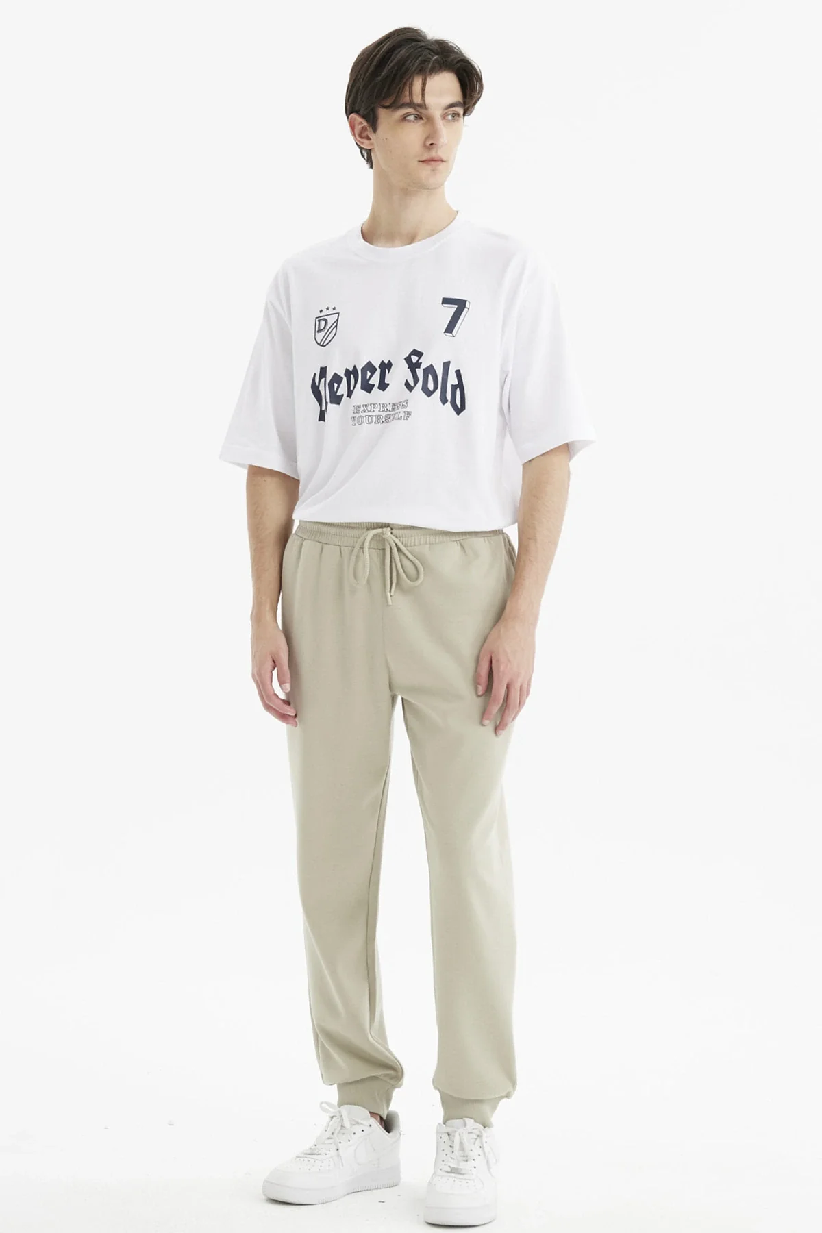 Pantalón Buzo Hombre Jogger Básico Beige Oscuro - Image 4