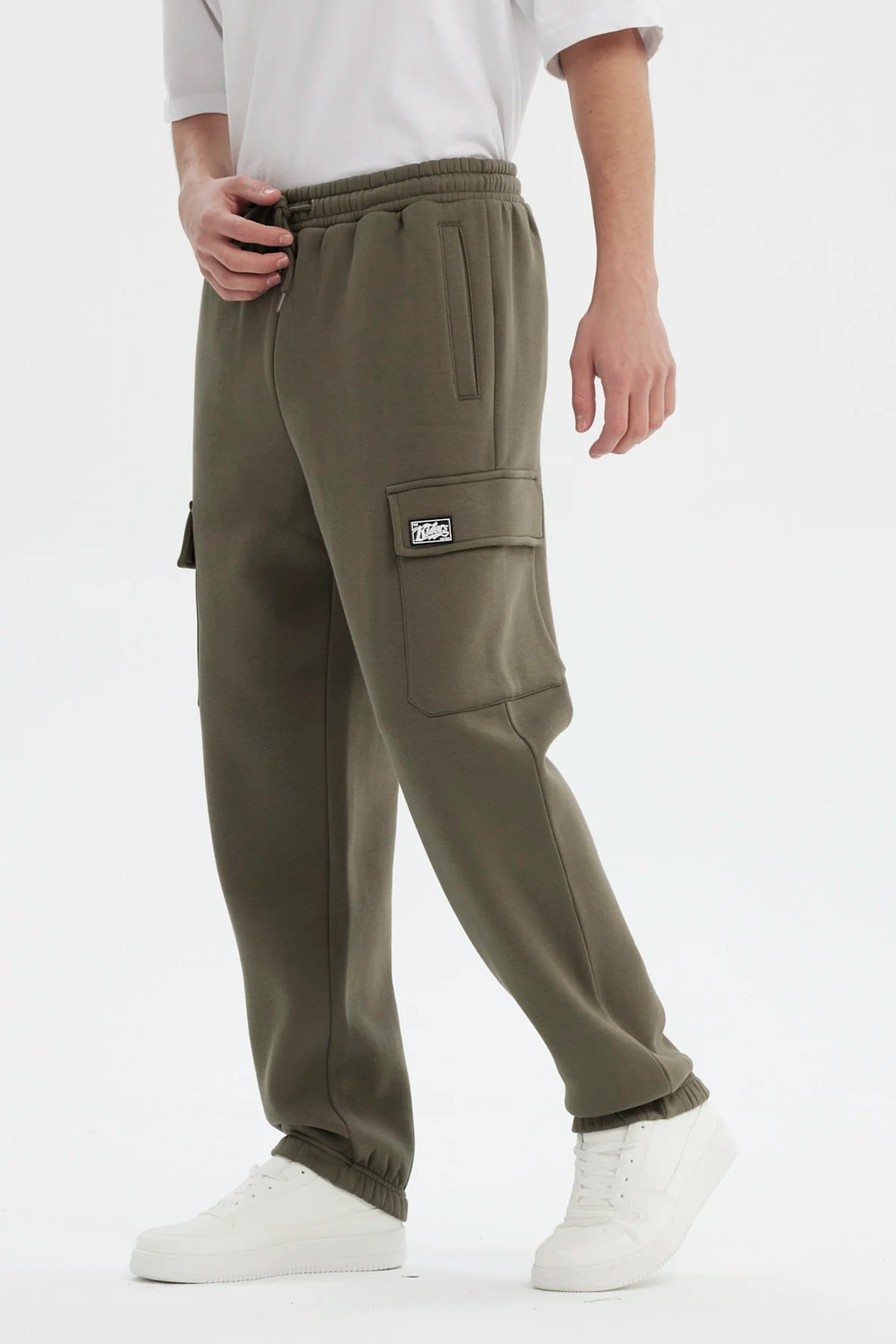 Pantalón Buzo Hombre Juvenil Pitillo Verde Militar - Image 2