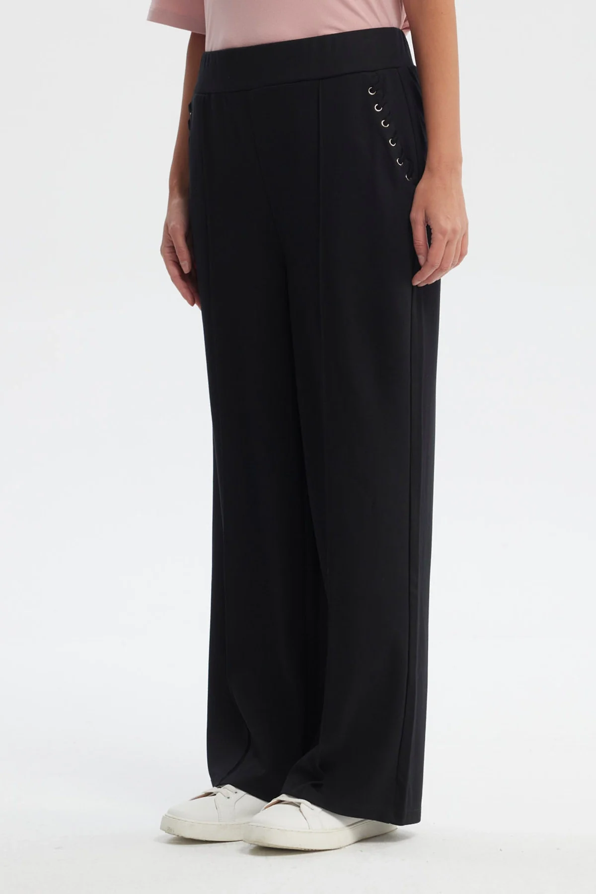 Pantalón Buzo Mujer Calce Recto Negro - Image 2