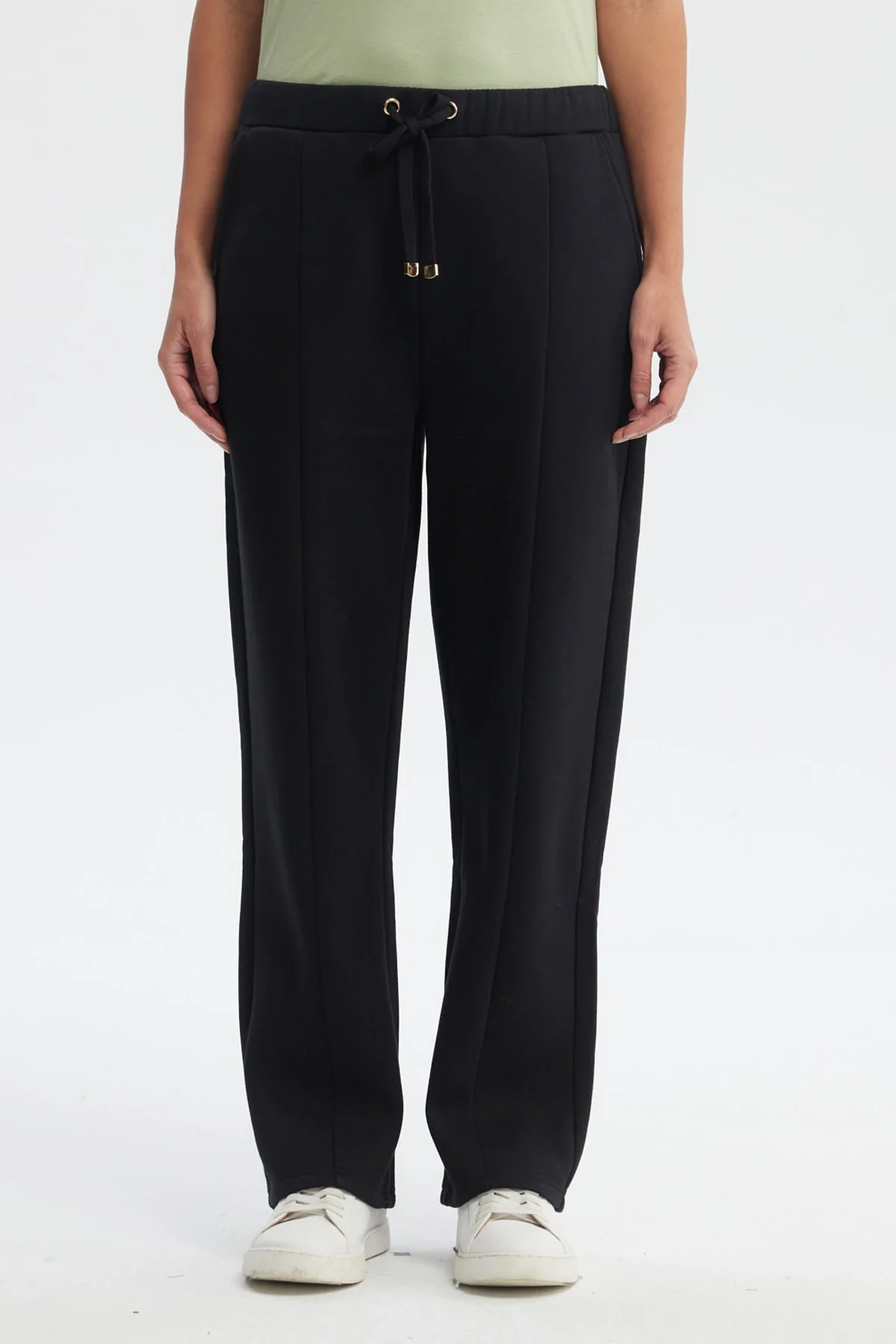 Pantalón Buzo Mujer Calce Recto Negro