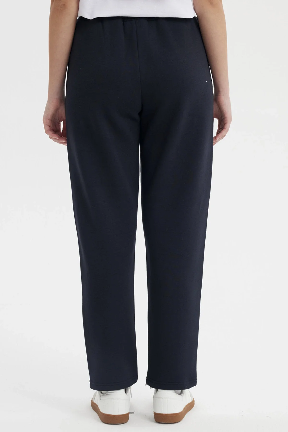 Pantalón Buzo Mujer Calce Recto Slim Azul Marino - Image 3