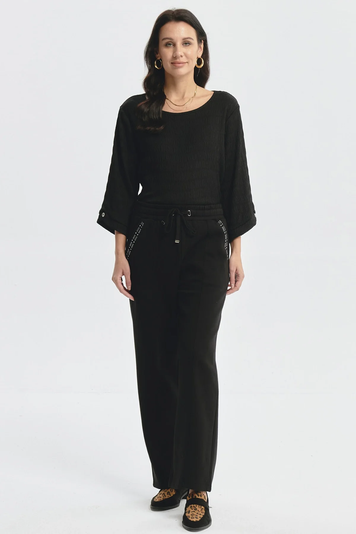 Pantalón Buzo Mujer Con Costura Frontal Negro - Image 4