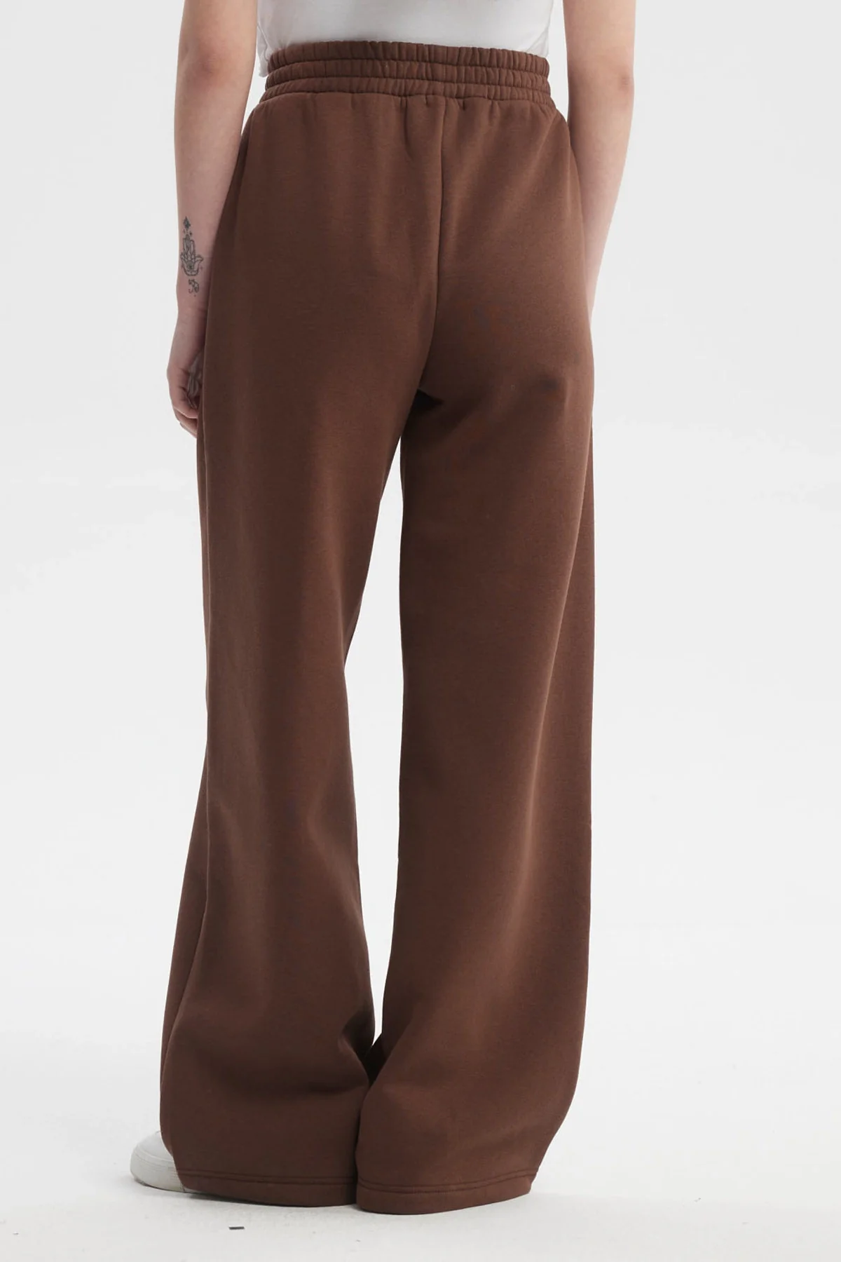 Pantalón Buzo Mujer Wide Leg Café Oscuro - Image 3