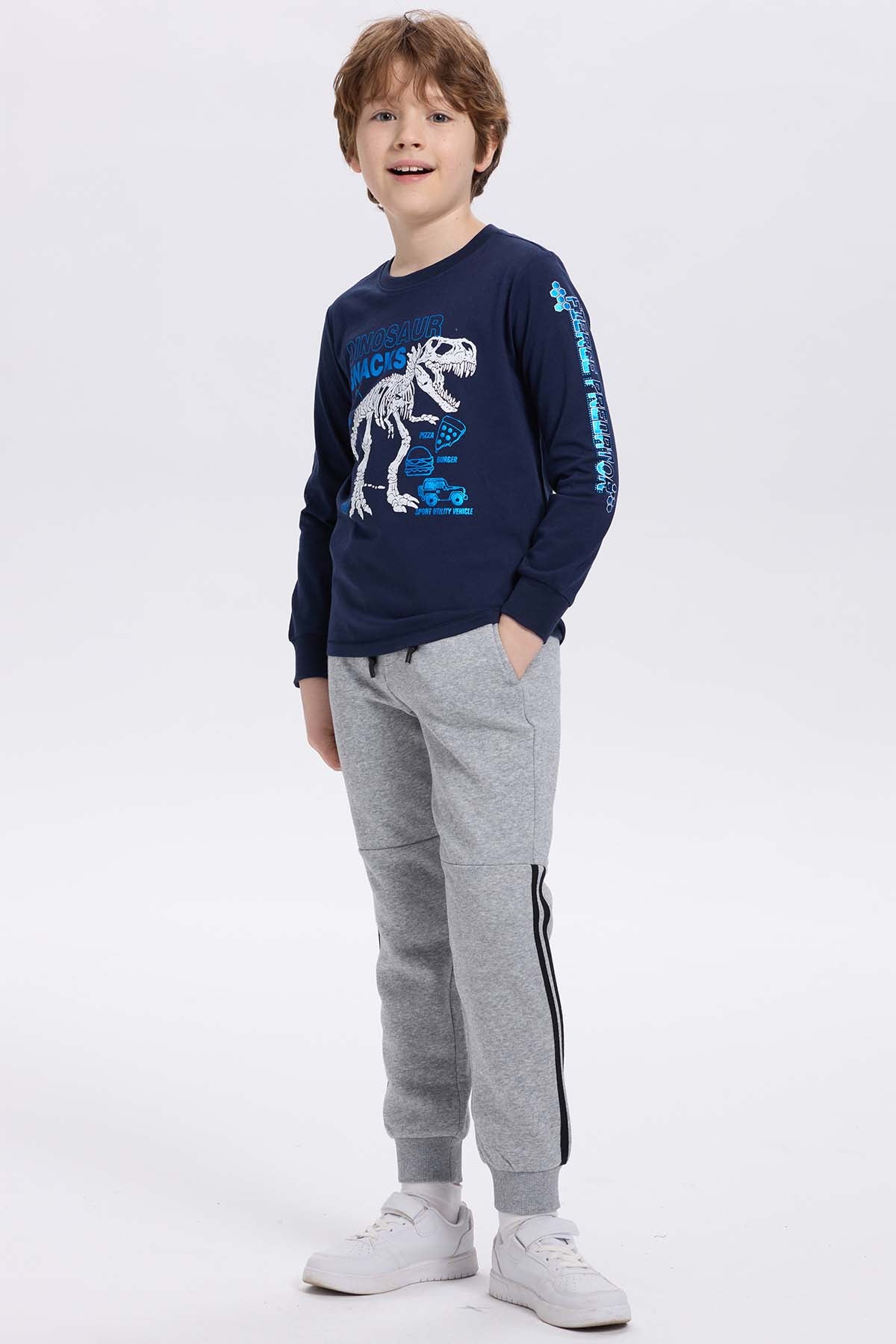Pantalón Buzo Niño Con Rayas Lateral Gris Melange - Image 4