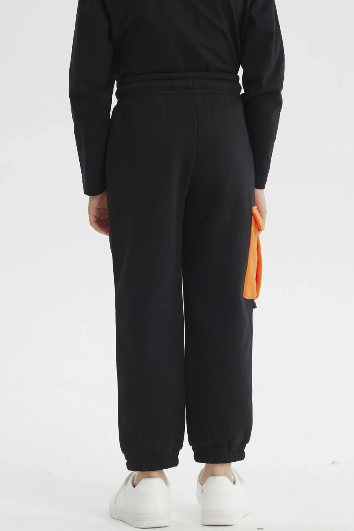 Pantalón Buzo Niño Dragon Ball Negro - Image 2