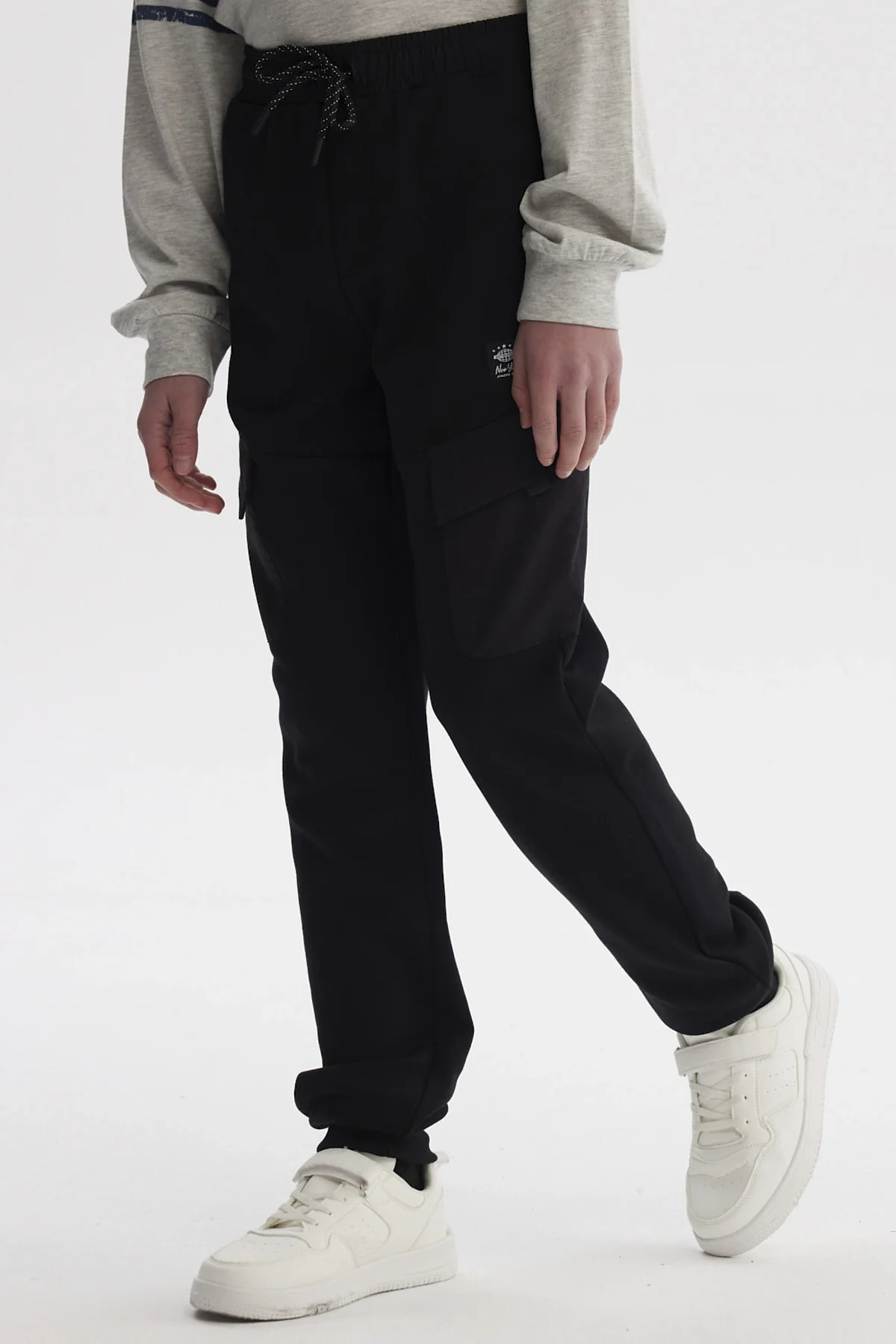Pantalón Buzo Niño Jogger Cargo Negro - Image 2