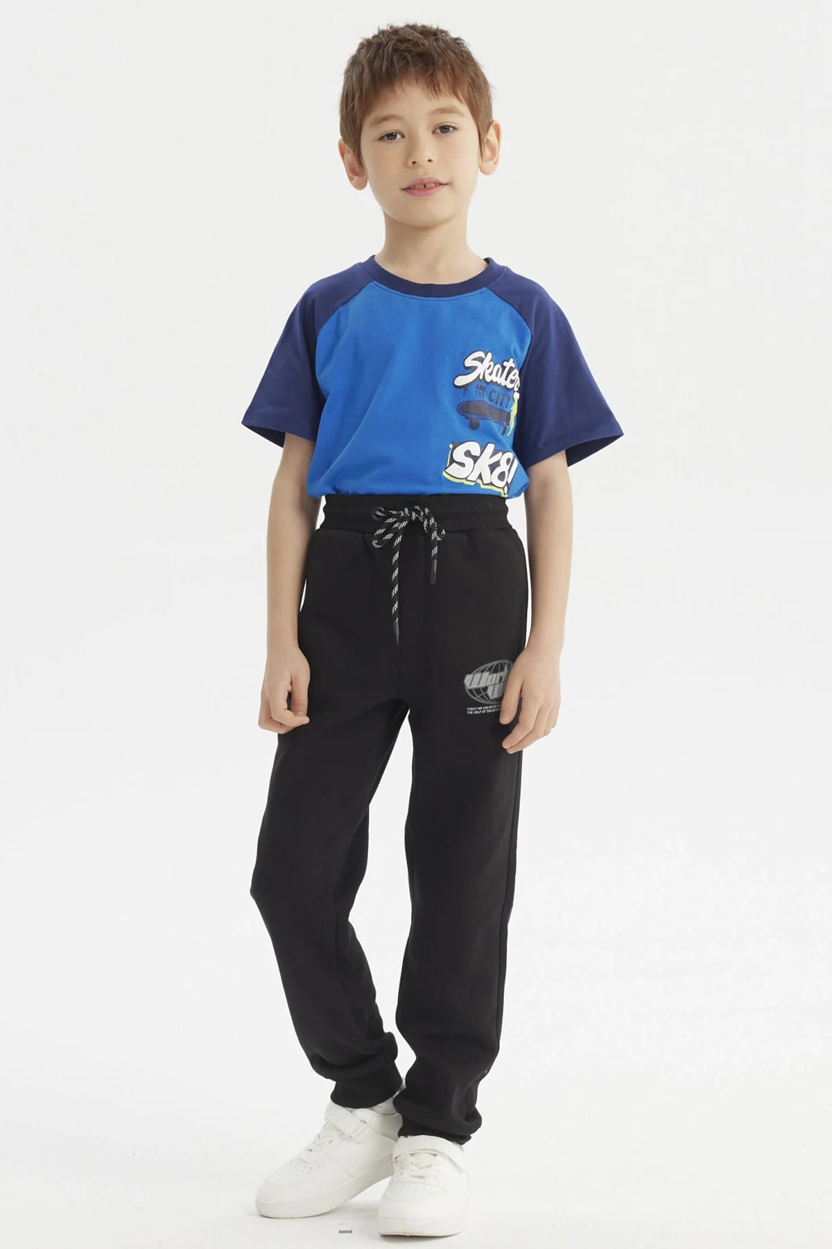 Pantalón Buzo Niño Jogger Negro - Image 4