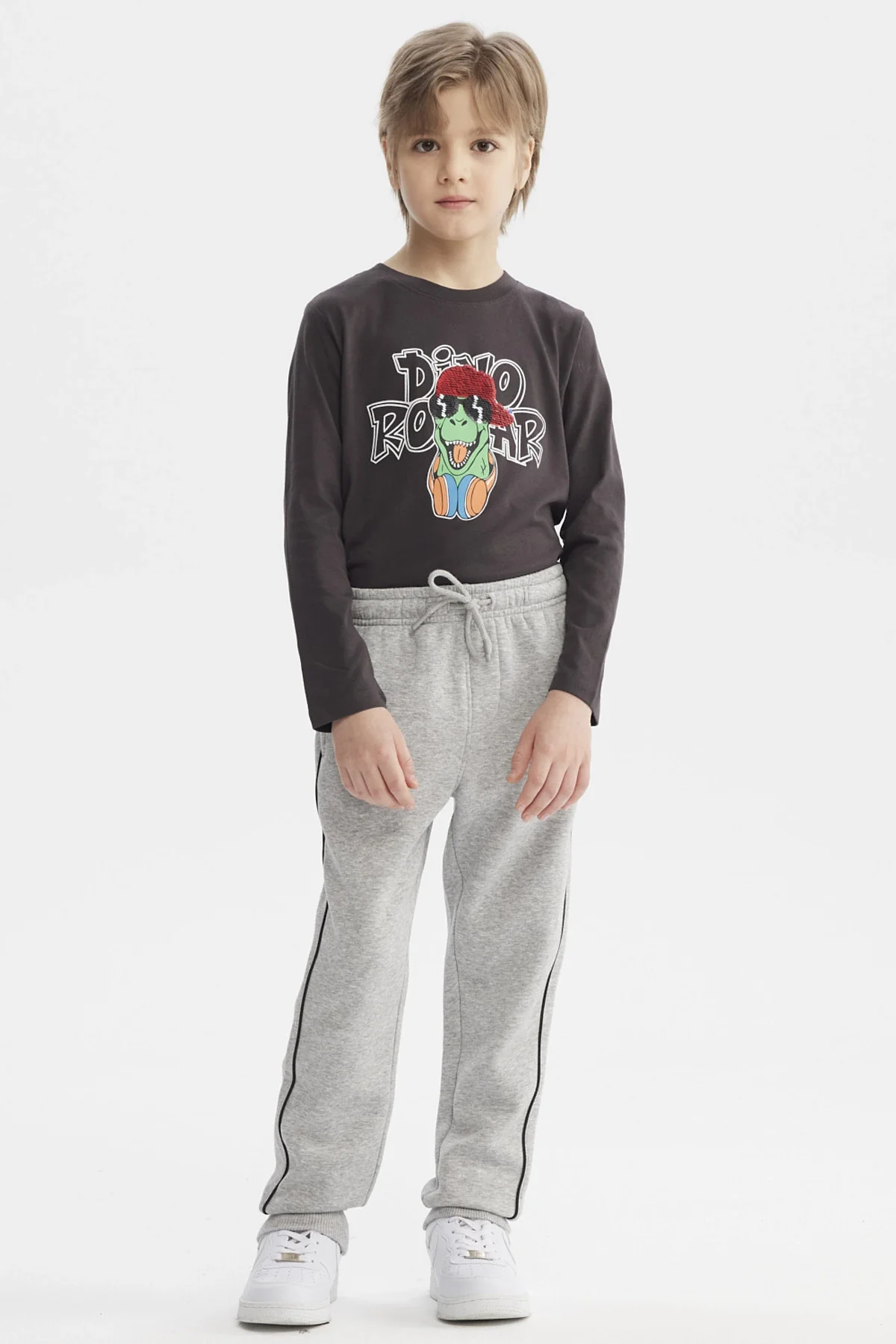 Pantalón Buzo Niño Pitillo Gris Melange - Image 4