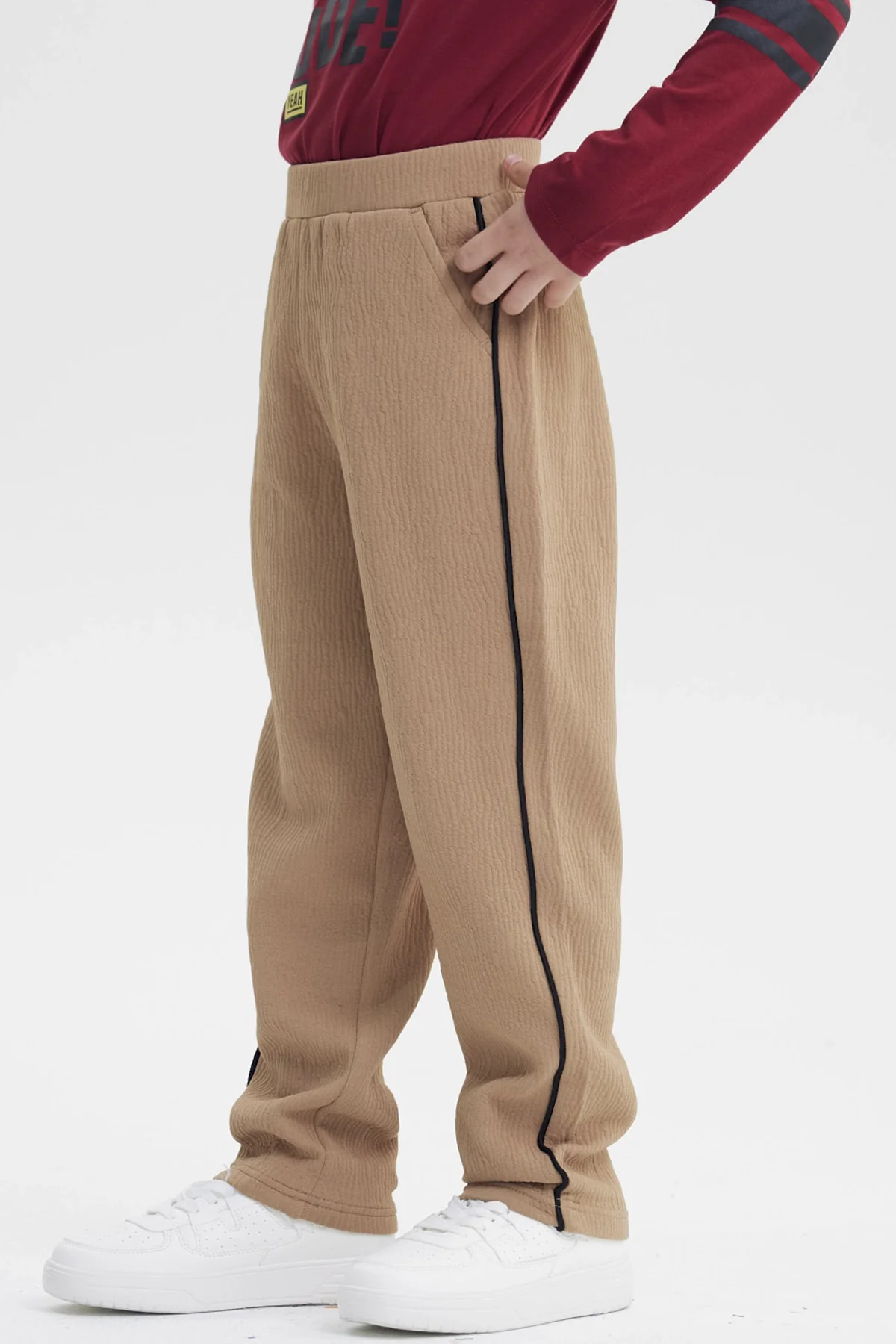 Pantalón Buzo Niño Pitillo Kaki - Image 2