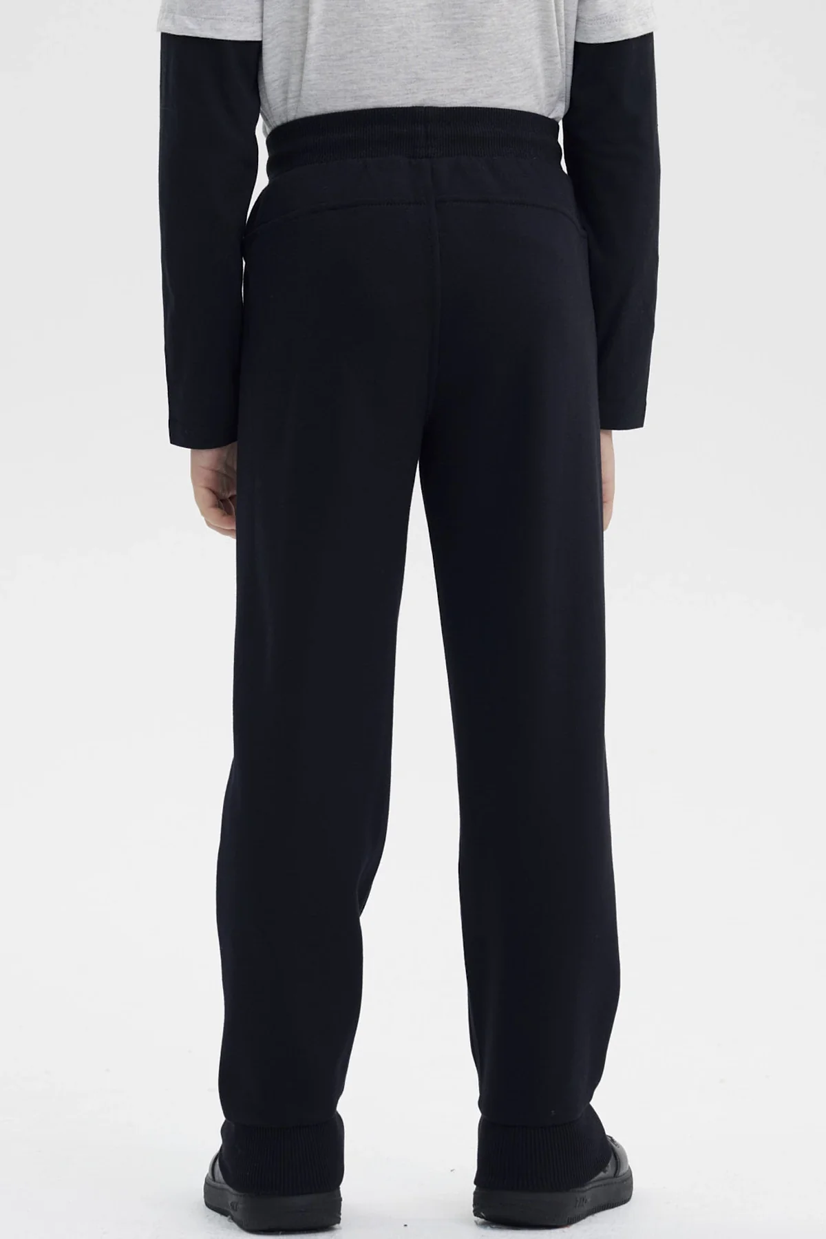 Pantalón Buzo Niño Pitillo Negro - Image 3