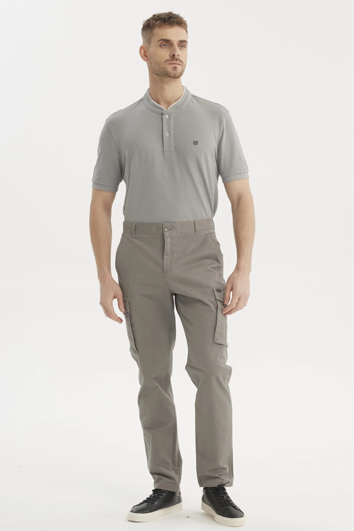 Pantalón Hombre Cargo Slim Fit Gris - Image 4