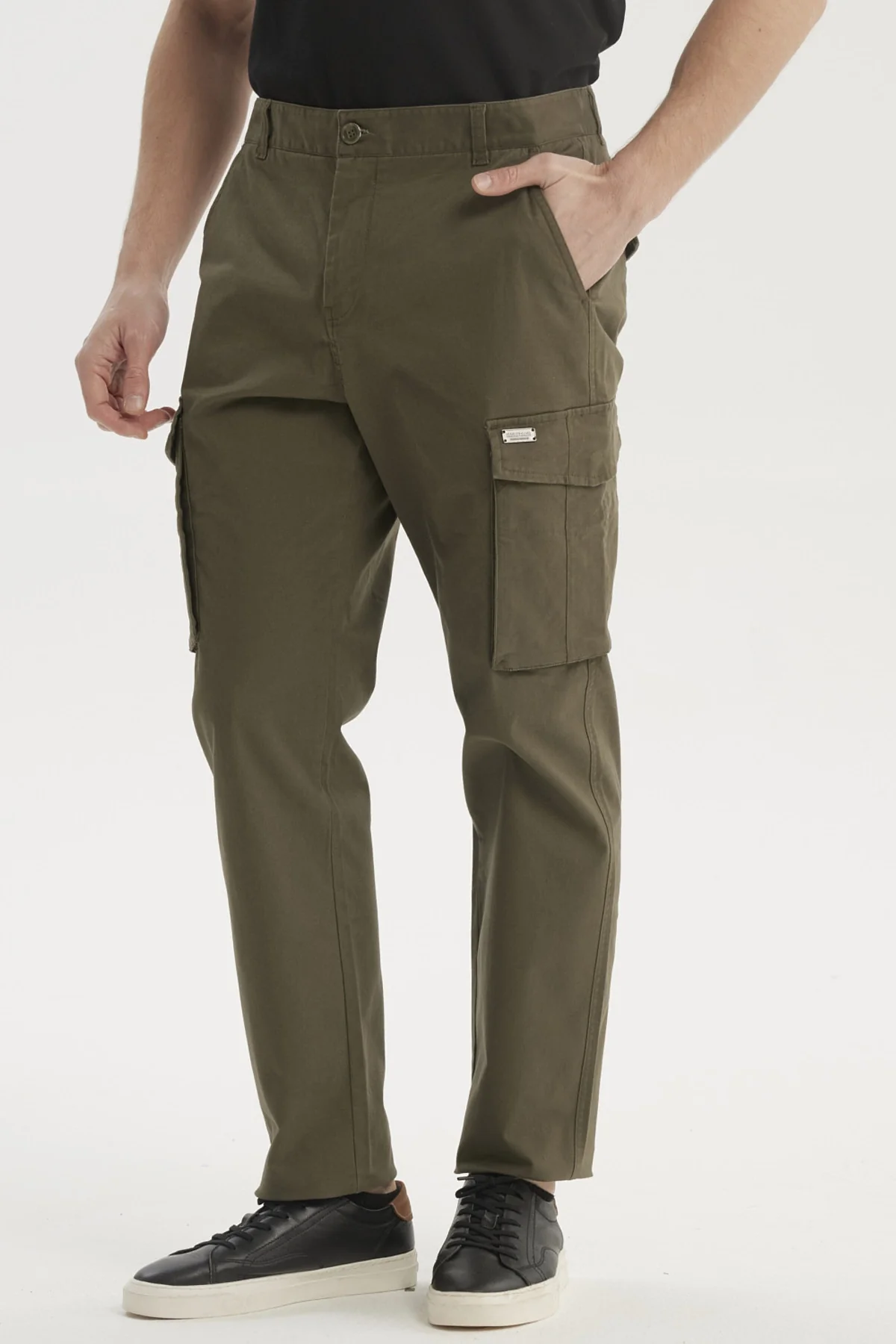 Pantalón Hombre Cargo Slim Fit Verde Olivo - Image 2