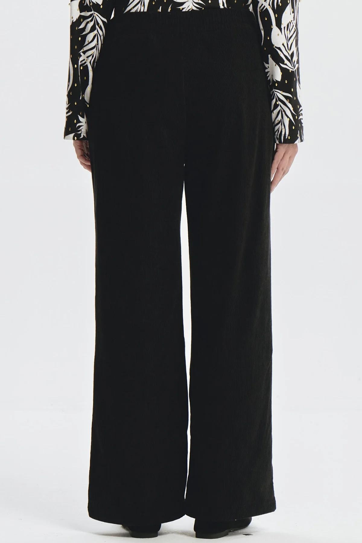 Pantalón Mujer Calce Recto Detalle Pretina Negro - Image 3